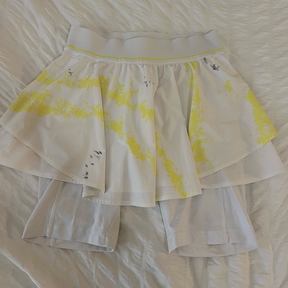 lululemon athletica Dresses & Skirts - lululemon cross court wash electric lemon multi/white court rival skirt